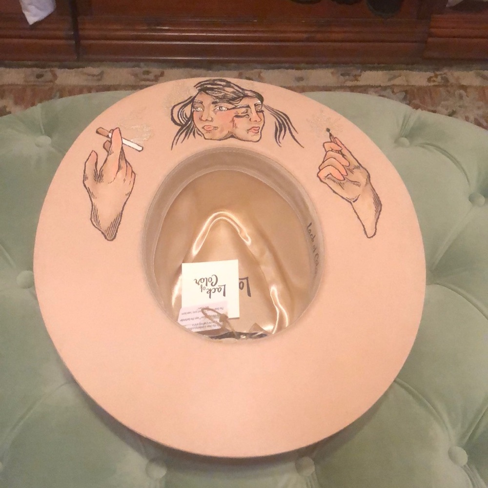hat